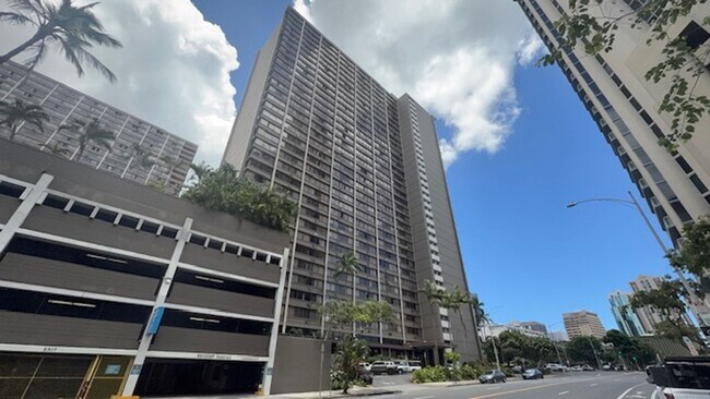 Building Photo - Beautifully Renovated 2-Bedroom, 2-Bathroom Condo 1-Parking Unit E1614