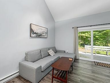 Photo - 76 Davis Rd Unidad M4