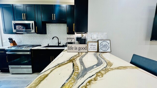 Photo - 1863 S Karlov Ave