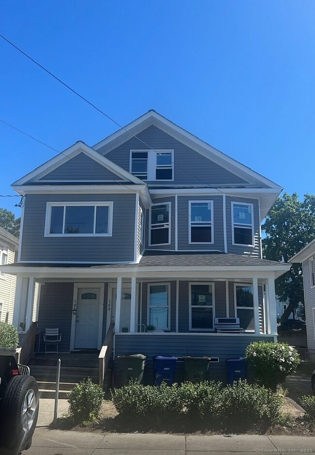 Building Photo - 184 4th St Unit FIRST FLOOR Rental