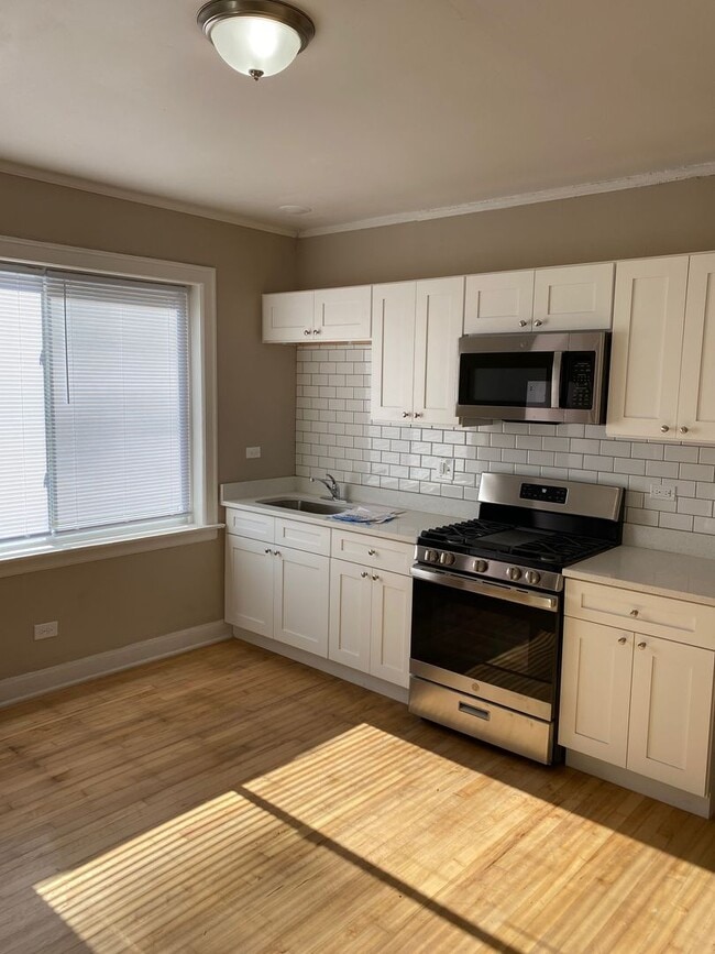 Photo - 8707 S Manistee Ave Unit 1