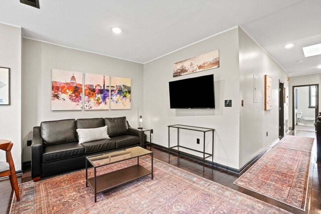 Photo - 409 O St NW Unidad ID1018308P