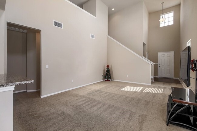 Photo - 604 Red Tails Dr