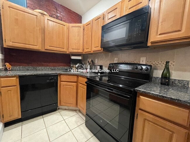 Photo - 1122 Commonwealth Ave Unit 1