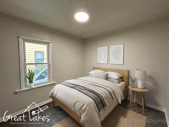 Photo - Beautiful two bedroom Warren house for rent!