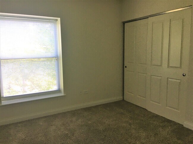 Photo - 3420 N Old Arlington Heights Rd