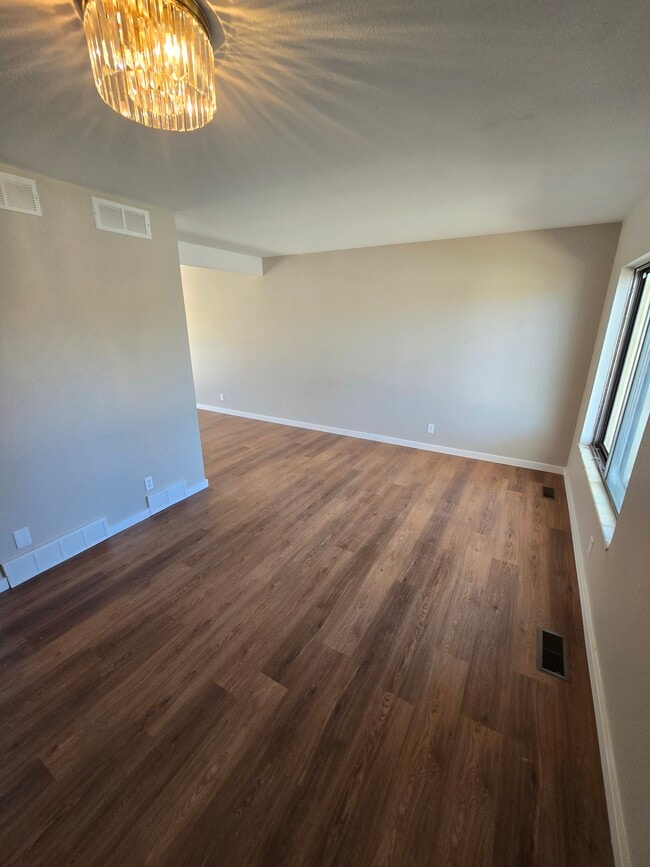 16045 E Ithaca Pl