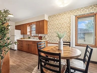 Photo - 3929 64th St