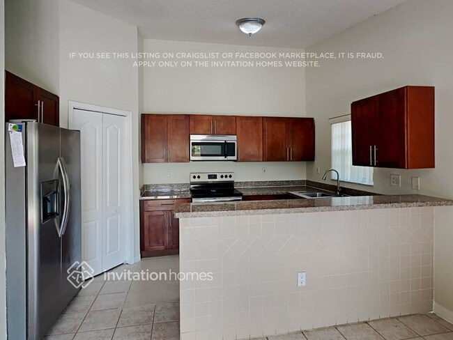 Photo - 957 NW 128th Pl