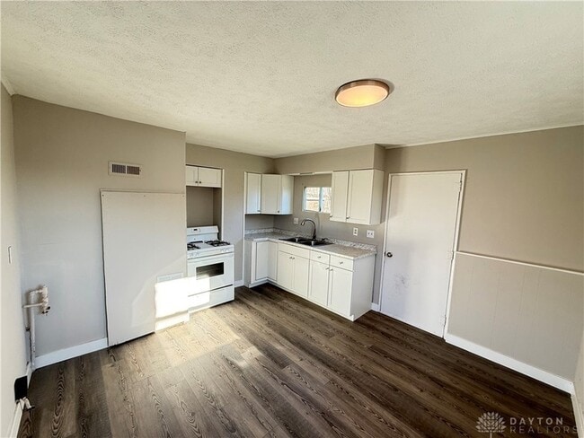 Photo - 612 Kirkwood Dr