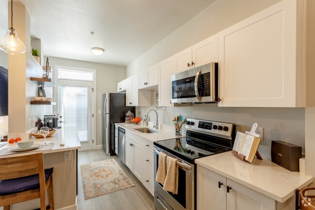 1BR, 1BA - The Polly