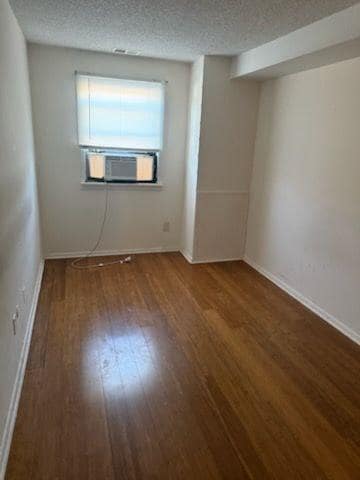 Photo - 2730 Island Ave