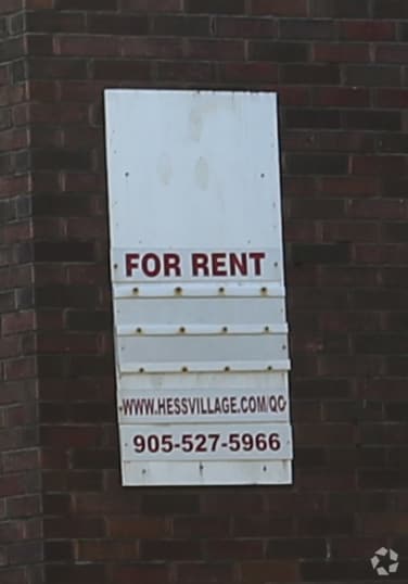 Photo - Queen's Court