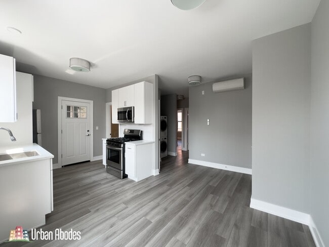 Photo - 3937 N Janssen Ave Unidad A09C