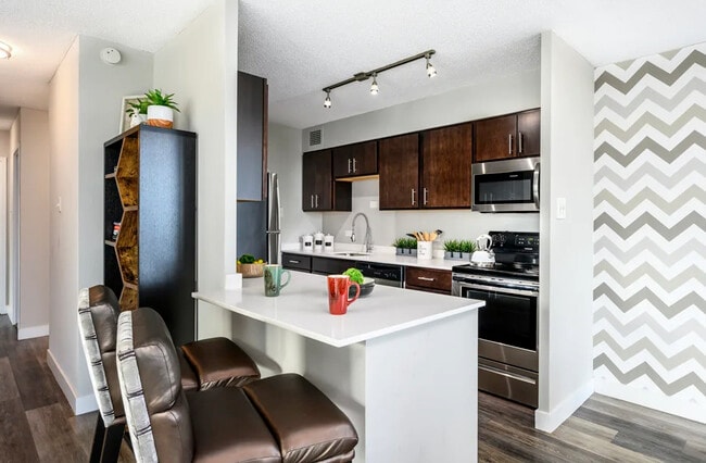 Photo - 5600 N Sheridan Rd Unidad 4A