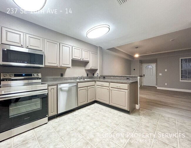 Photo - 237 SE 16th Ave