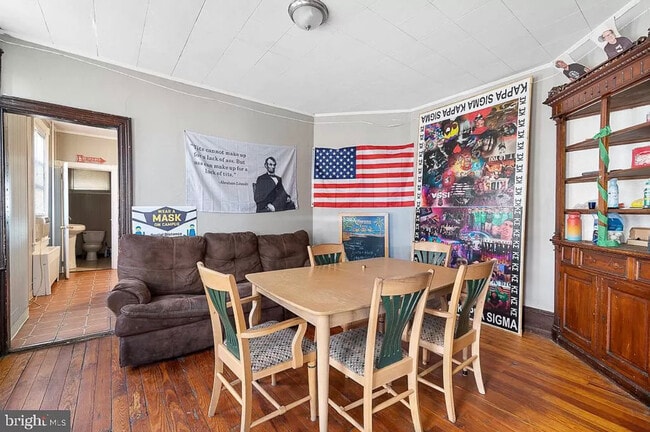 Photo - 1715 Providence Ave