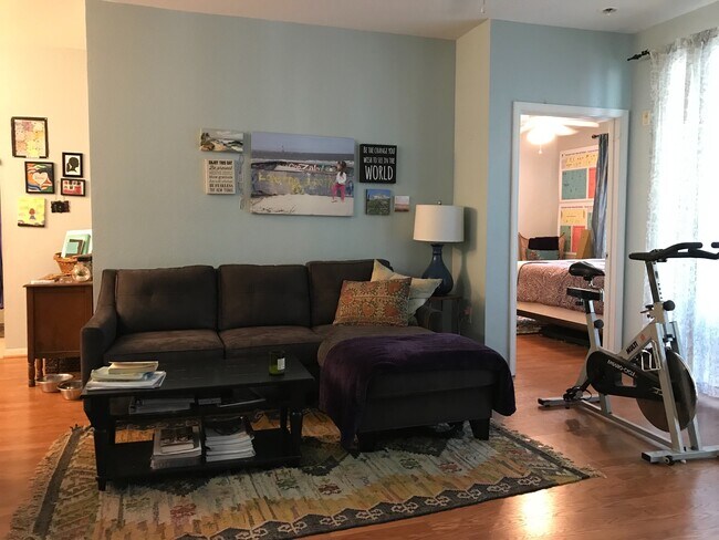 Photo - 2 bedroom, 2 bathroom at Twelve Oaks Unit 426