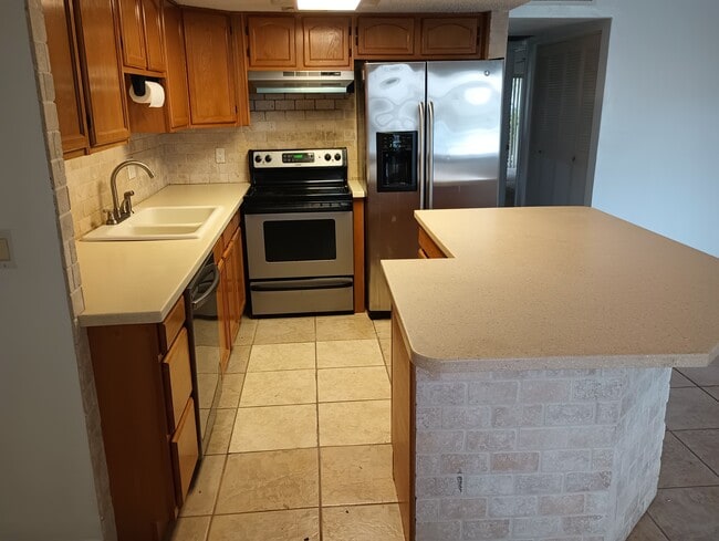 Photo - 1235 S Highland Ave Unit B103