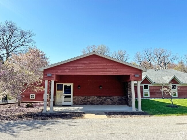 Building Photo - 5735 E Lake Rd Rental