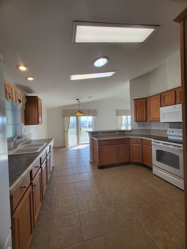 Photo - DESERT GREENS - Montecito Drive