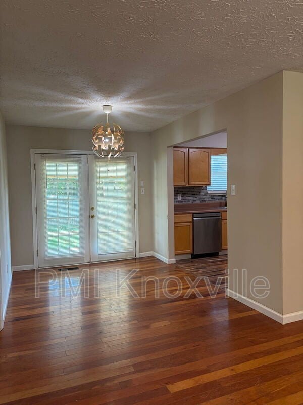 Photo - 4100 Abercorn Rd