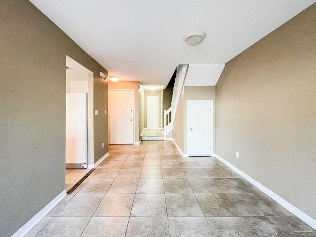 Photo - 5287 Balfour Pl