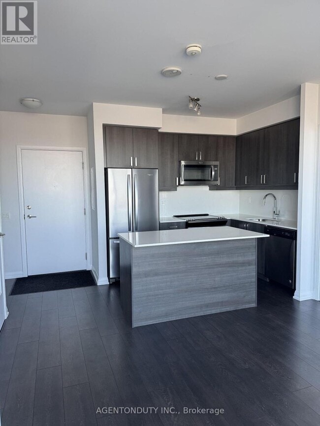Photo - 7895 Jane St Unit PH14
