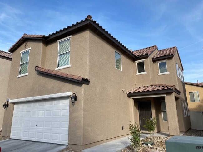 Photo - Stunning 3-bedroom, 2.5-bathroom rental