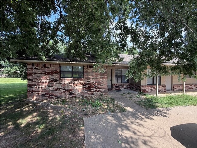 Building Photo - 3905 S Carol Pl Unit A