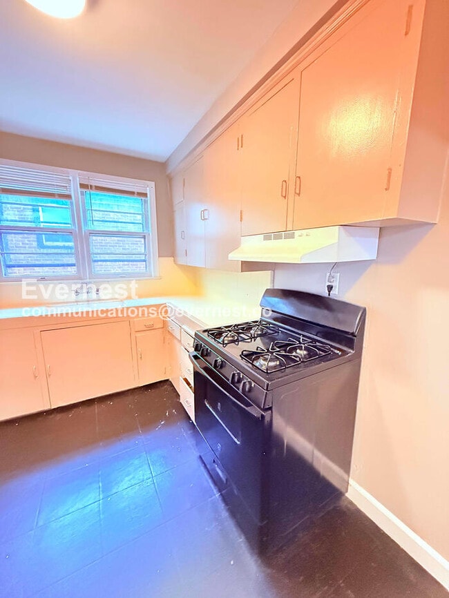 Photo - 20129 Stratford Rd