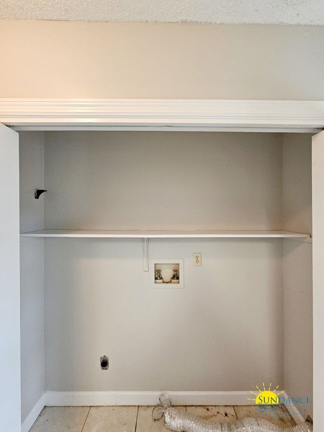 Photo - 515 Landview Dr