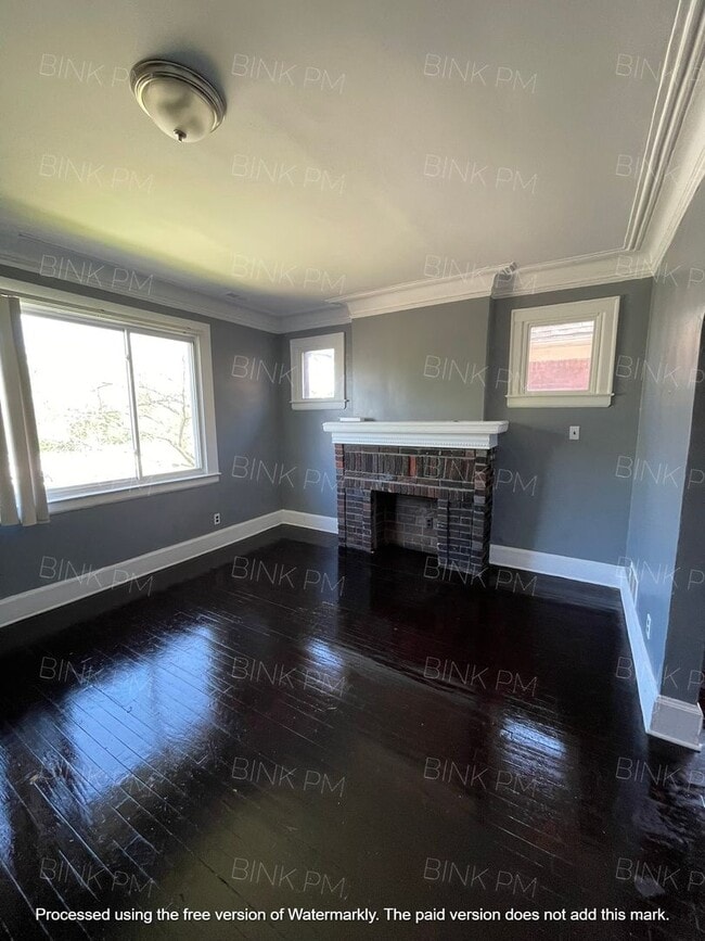 Photo - 2741 Doris St Unit Upper 1