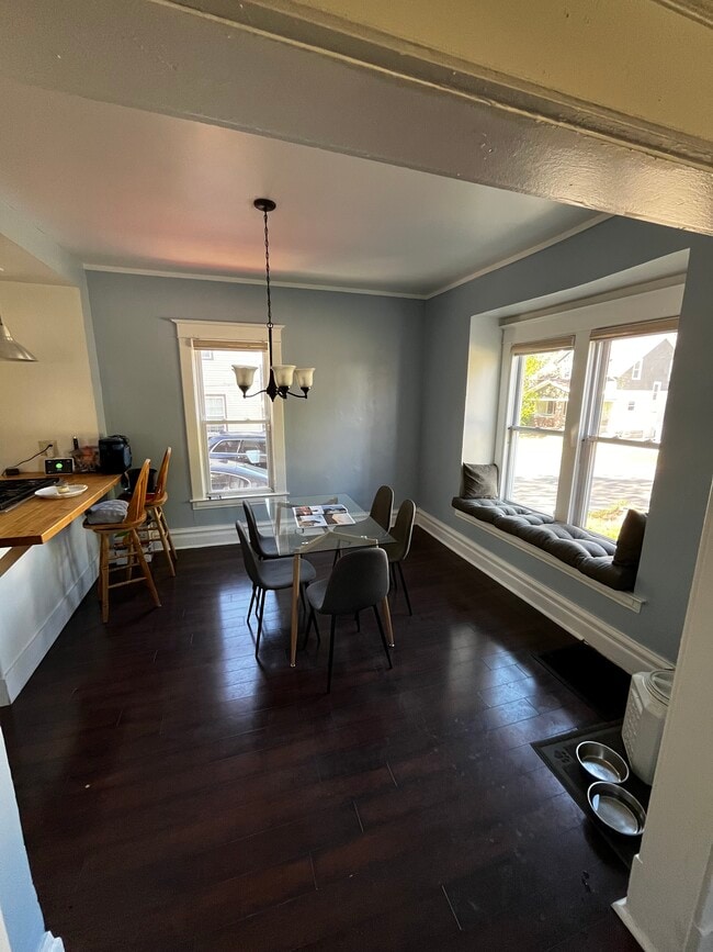 Photo - 1034 Worden St SE