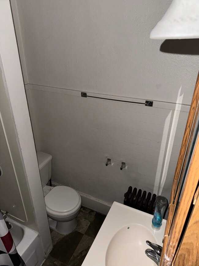 Photo - Midtown Mall Unit 14