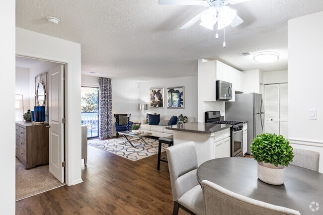 2BR, 2BA - 1009SF (Sequoia) - Entrada