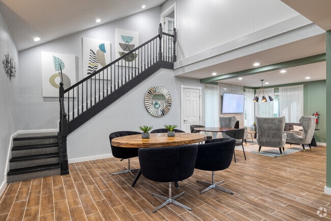 Clubhouse Lounge - The Lantern Apartments