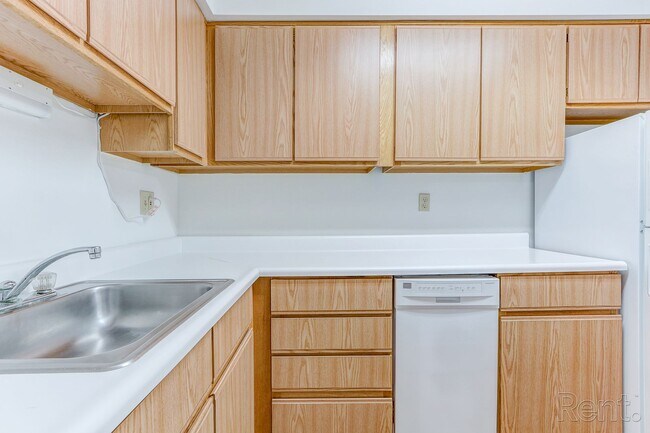 White Oak Apartments