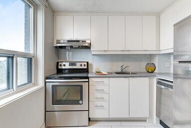 Photo - The Cardinal