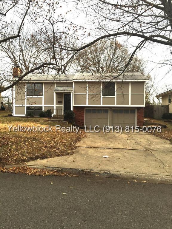 Building Photo - 9229 Main St