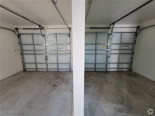 Building Photo - 4730 SW 2nd Ave Rental