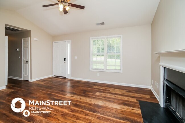 Photo - 73 Jordan Rd SE