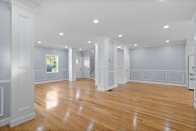 Building Photo - 98 Carroll St Unit 98