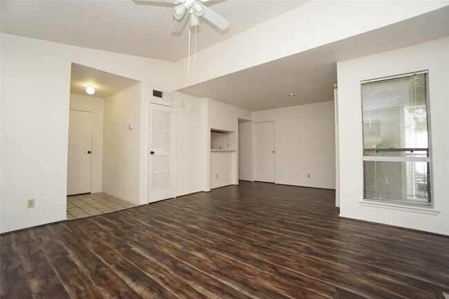 6602 Harbor Town Dr Unidad 808