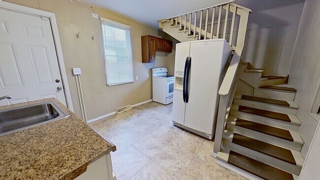 Photo - Comfortable 2-Bedroom Duplex