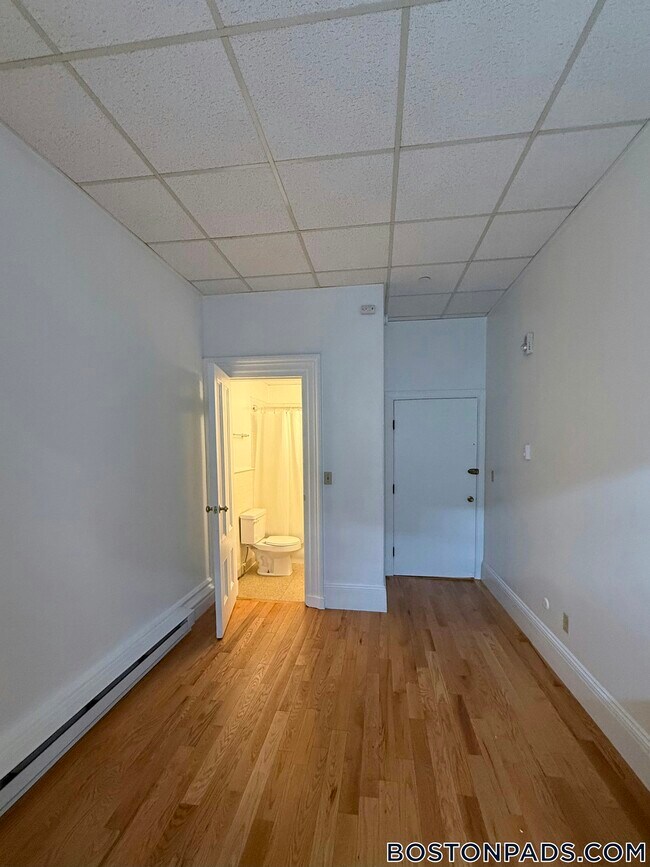 Photo - 405 Beacon St Unit 7