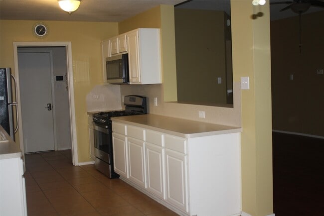 Photo - 6630 Sutton Meadows Dr
