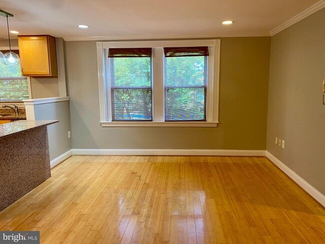 Building Photo - 33 Kennedy St NW Unit 302 Rental