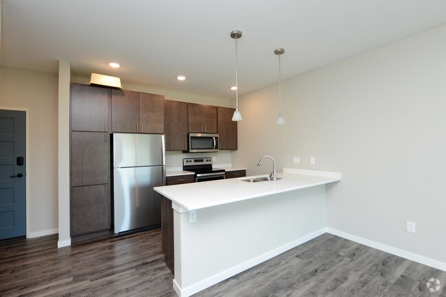 Building Photo - 304-15t 15th St N Rental