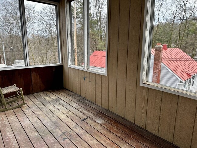 Photo - 86 Vineyard Ave